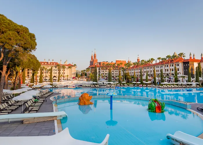 Swandor & - Topkapi Palace Station touristique